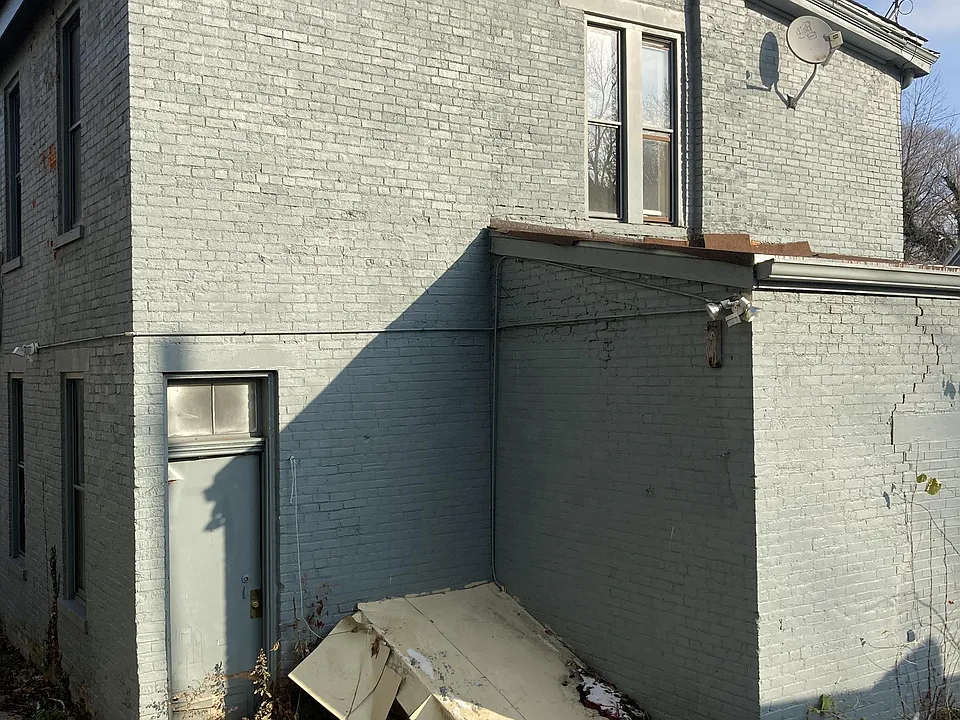 Back of June/May St, addition (removed?)
