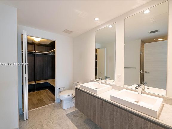 5th image of 801 S Miami Ave #3