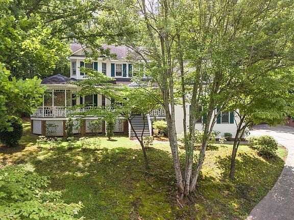 3rd image of 69 Cherry Hills Dr