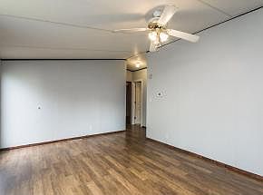 3rd image of 4715 Benttree Dr