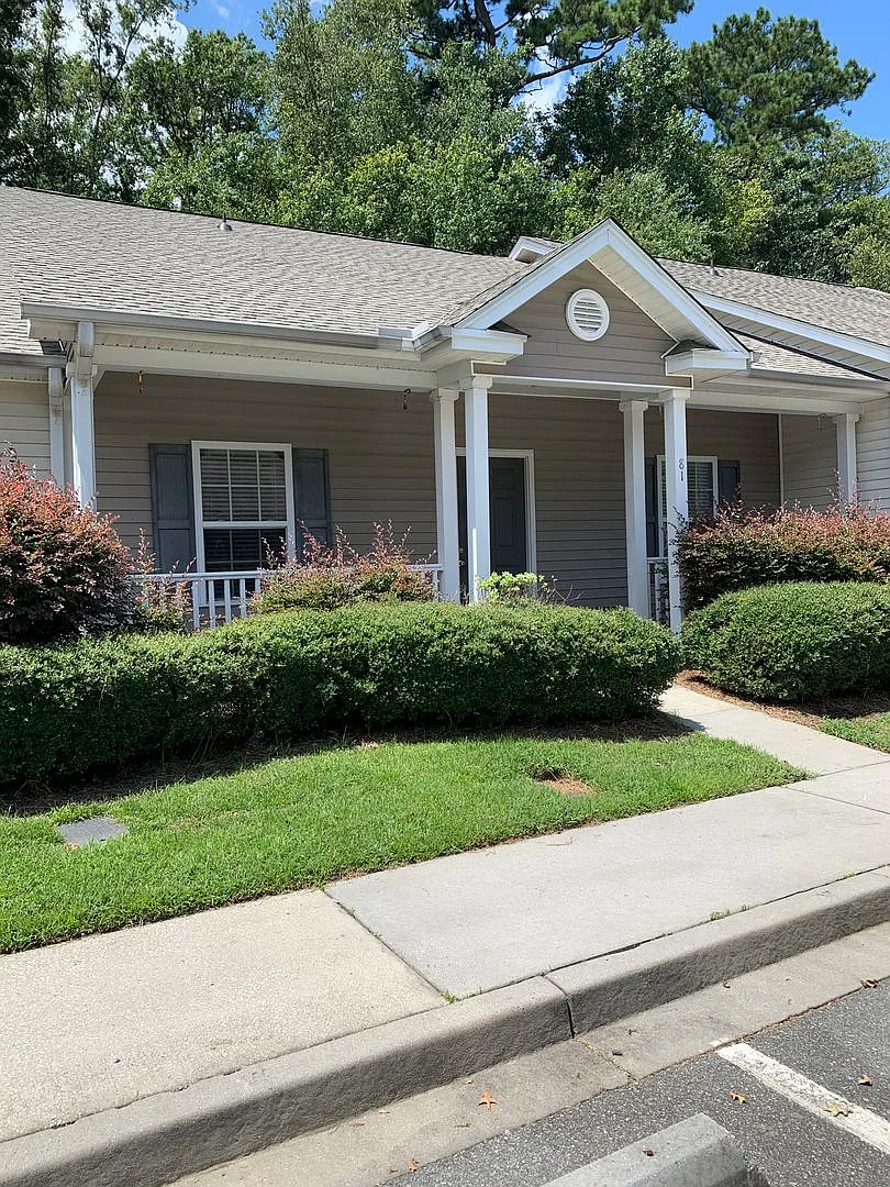 Highland Crossings Townhomes-Off Jimmy Deloach Parkway. — Photo 1