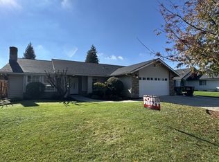 4909 W Leighson Ave, Visalia, CA 93291