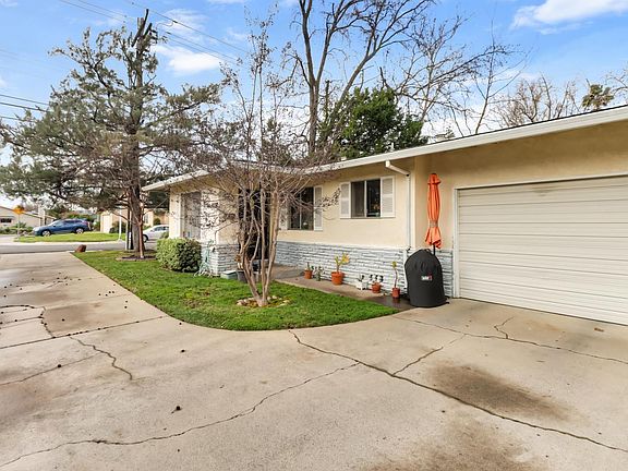 3rd image of 2731 57th St