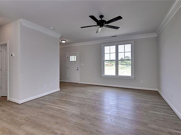 3rd image of 3557 Amberley Way