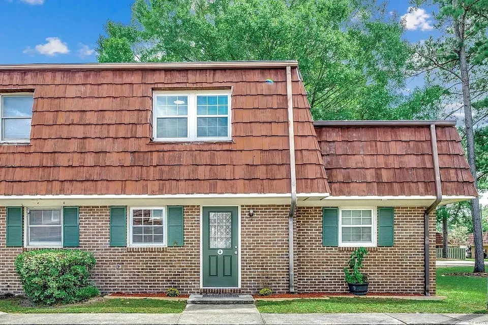 Sharp Point Properties @ CCU — Photo 1