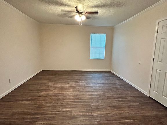 5th image of 625 E Melton St #B