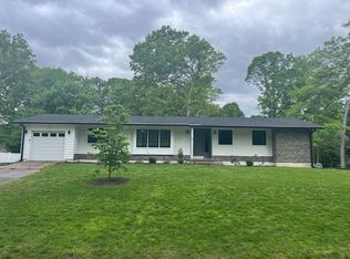 24 Hillside Ter, Mansfield, MA 02048