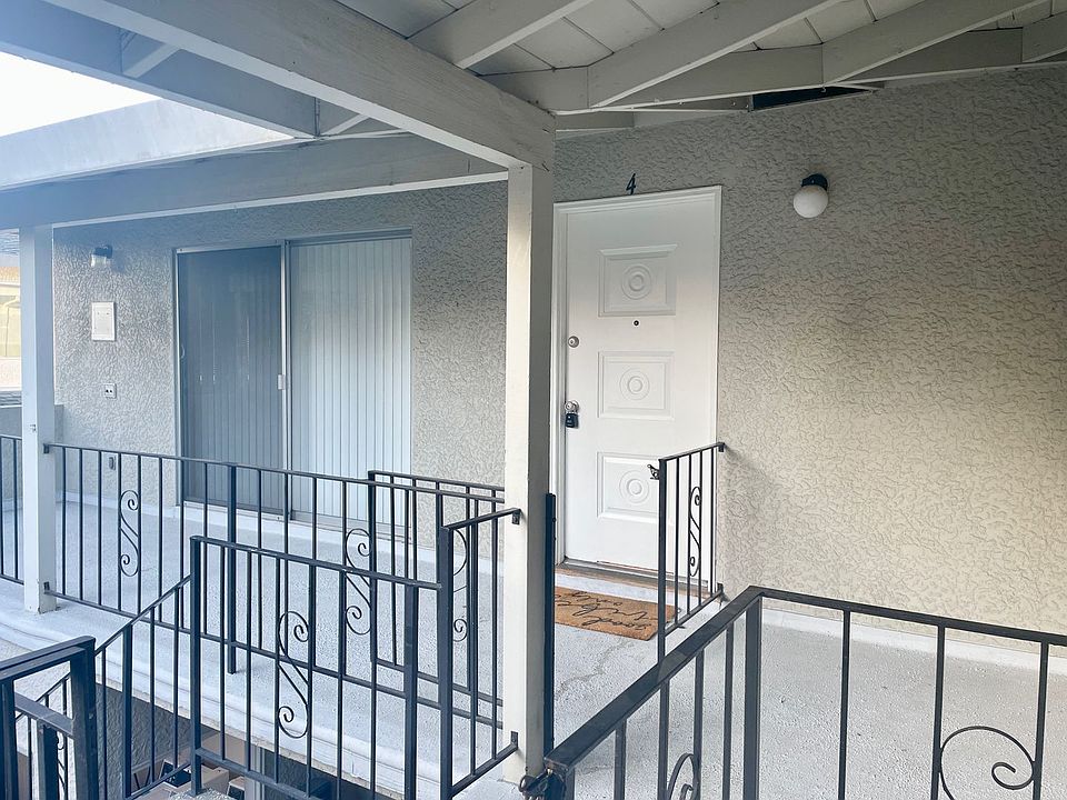 1st image of 1385 Lexington Dr APT 4
