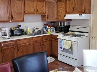 90 Lee St, Pawtucket, RI 02861