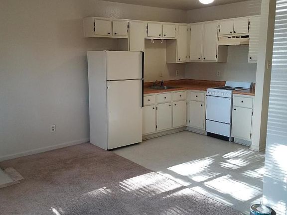 4th image of 3305 Holick Ln #A