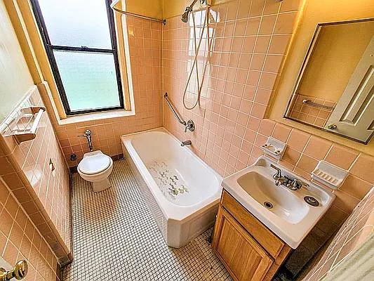 Rented by Bruma Realty LLC | media 3