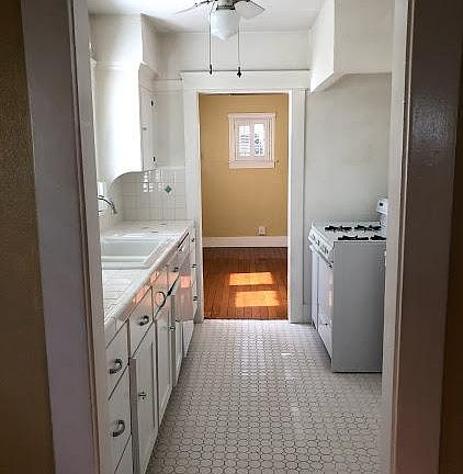 4th image of 6427 Dix St