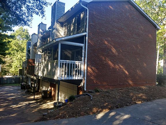 2nd image of 216 Hembree Park Ter