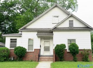 930 S 11th St, Gadsden, AL 35901