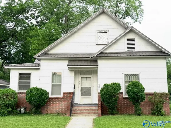 930 S 11th St, Gadsden, AL 35901