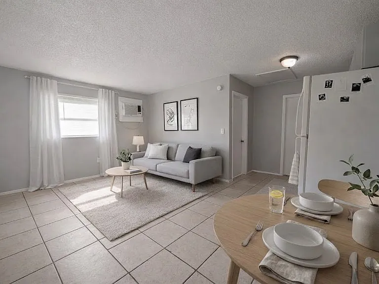 1204 E Chilkoot Ave #A — Photo 3