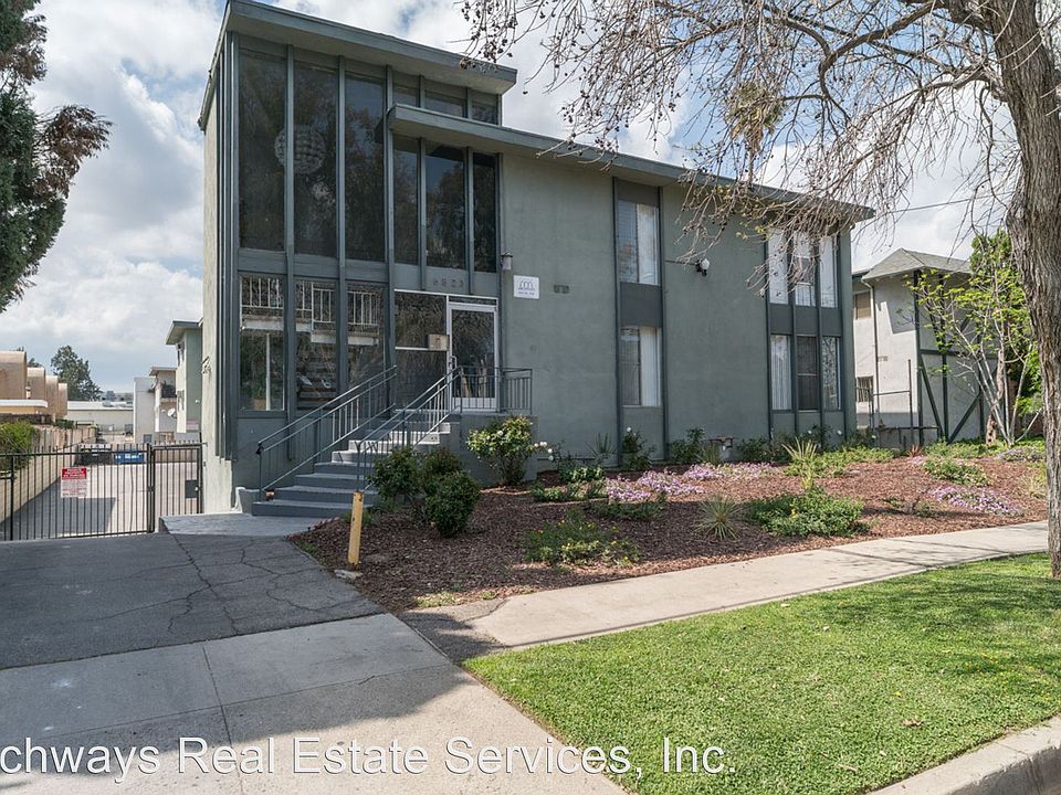 1st image of 6823 Variel Ave #9