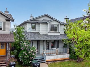 8 Vega Ave, Spruce Grove, AB T7X 4M7