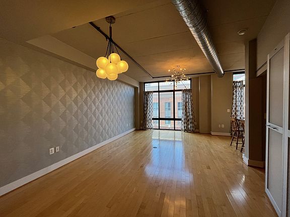 5th image of 520 John Carlyle St Unit 326
