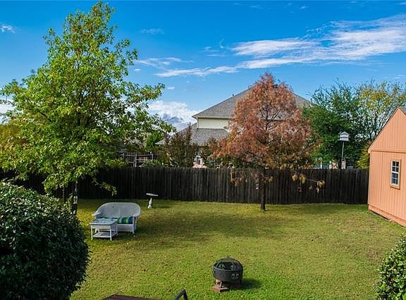 4th image of 505 Greenwood Ln