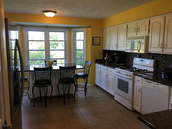 5th image of 15294 Wedgewood Dr