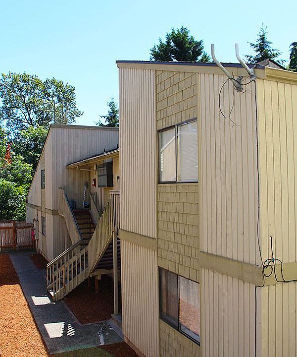 1st image of 15413 42nd Ave S APT D