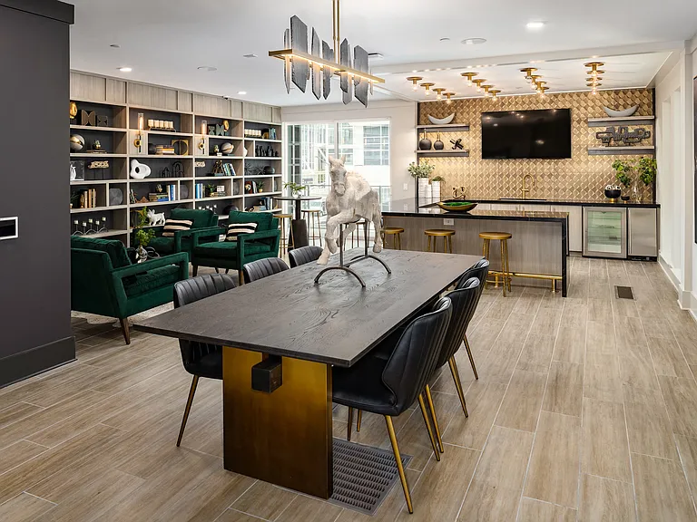 The Beverly by Alta — Photo 9