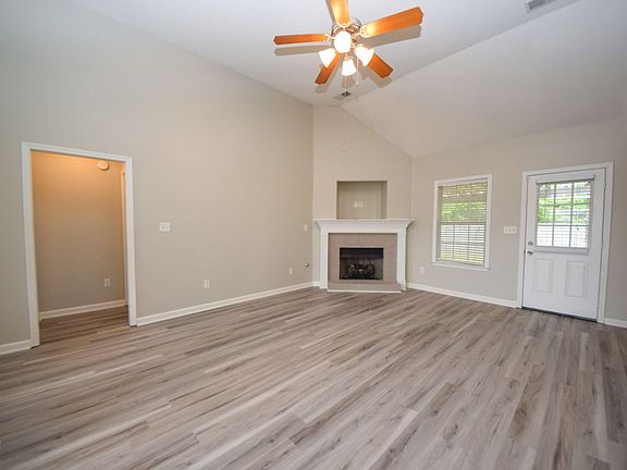 3rd image of 1629 Lawson Dr