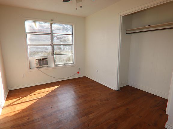 5th image of 1915 N 21st St