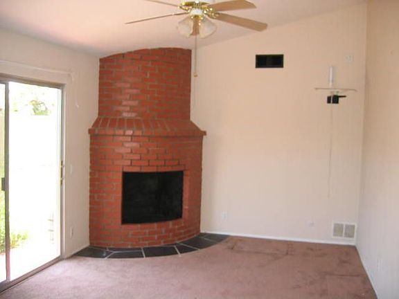 5th image of 2231 Holly Ave