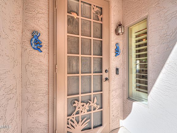 5th image of 1570 E EARL Drive