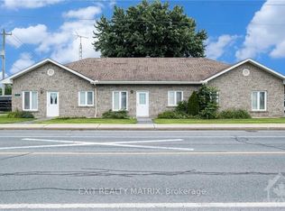 40 Queen St #38, North Stormont, ON K0A1R0