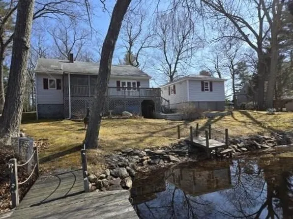 93 Lake Ave, Leicester, MA 01524