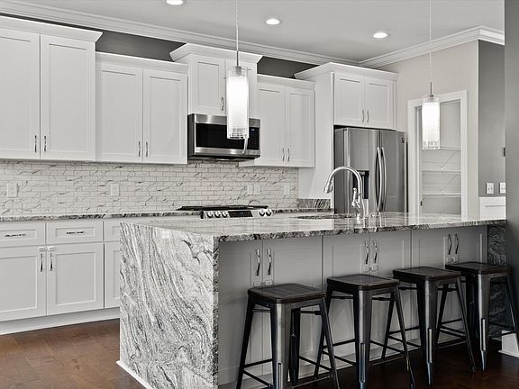 2nd image of 8889 Silver Maple Dr