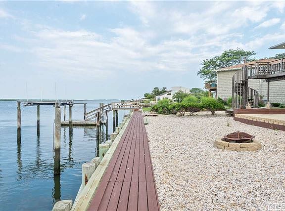 2nd image of 329 Harbor Dr