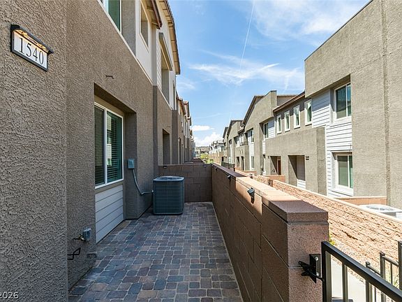 3rd image of 1540 Maya Crossing Ave