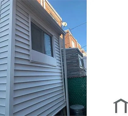 4854 Brown St — Photo 2