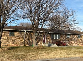 500 E 3rd St, Hugoton, KS 67951