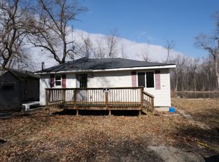 2709 N River Isle Rd, Momence, IL 60954