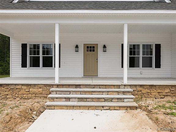 3rd image of 8042 Lake Margaret Pl