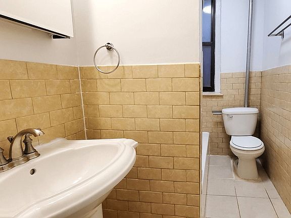 5th image of 105 Haven Ave APT 3E