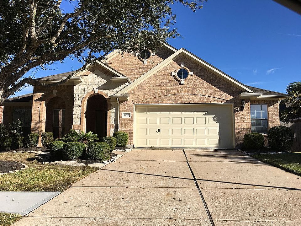 1st image of 11705 Summer Springs Dr