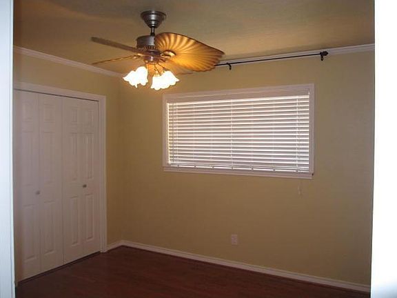 3rd image of 3634 Hopetown Dr