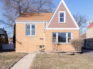 6426 Pershing Rd, Berwyn, IL 60402