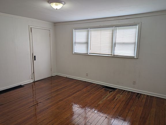 3rd image of 3136 W Muhammad Ali Blvd #1