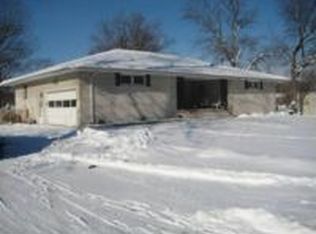 3806 Gill St, Hobart, IN 46342