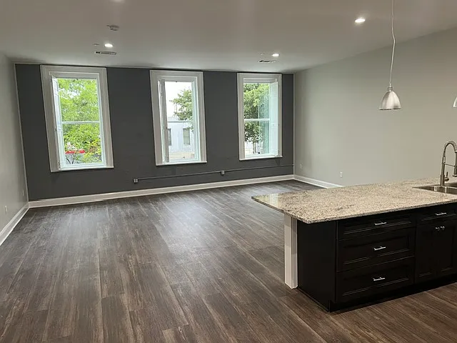 1 bed, 1000 sqft, $1,395 — Photo 4