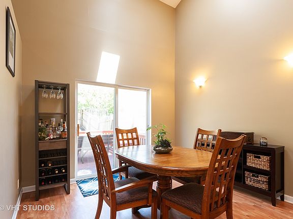 4th image of 1408 Derby Ln
