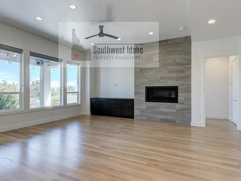 476 W Buroak Dr — Photo 14