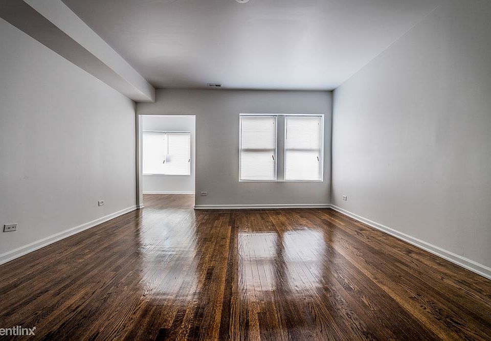 7300 S Yates Apartments Chicago Living Room_2
